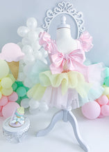 Frothy Pink Ice Cream Party Set